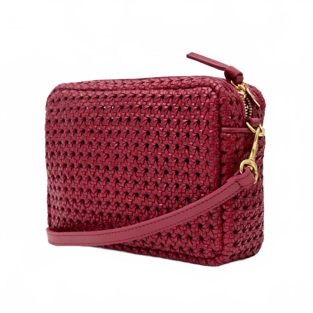 NEW CLARE V. women's midi sac bag in plummy rattan